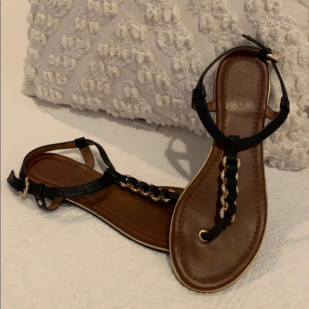 $5 Aldo Women’s Black & Gold Sandals Size 8.5